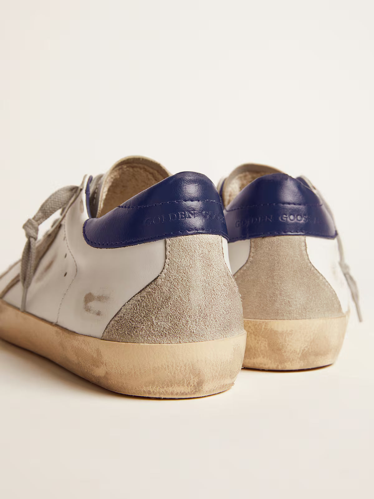 Golden Goose Super-Star Uomo con stella in suede e talloncino blu