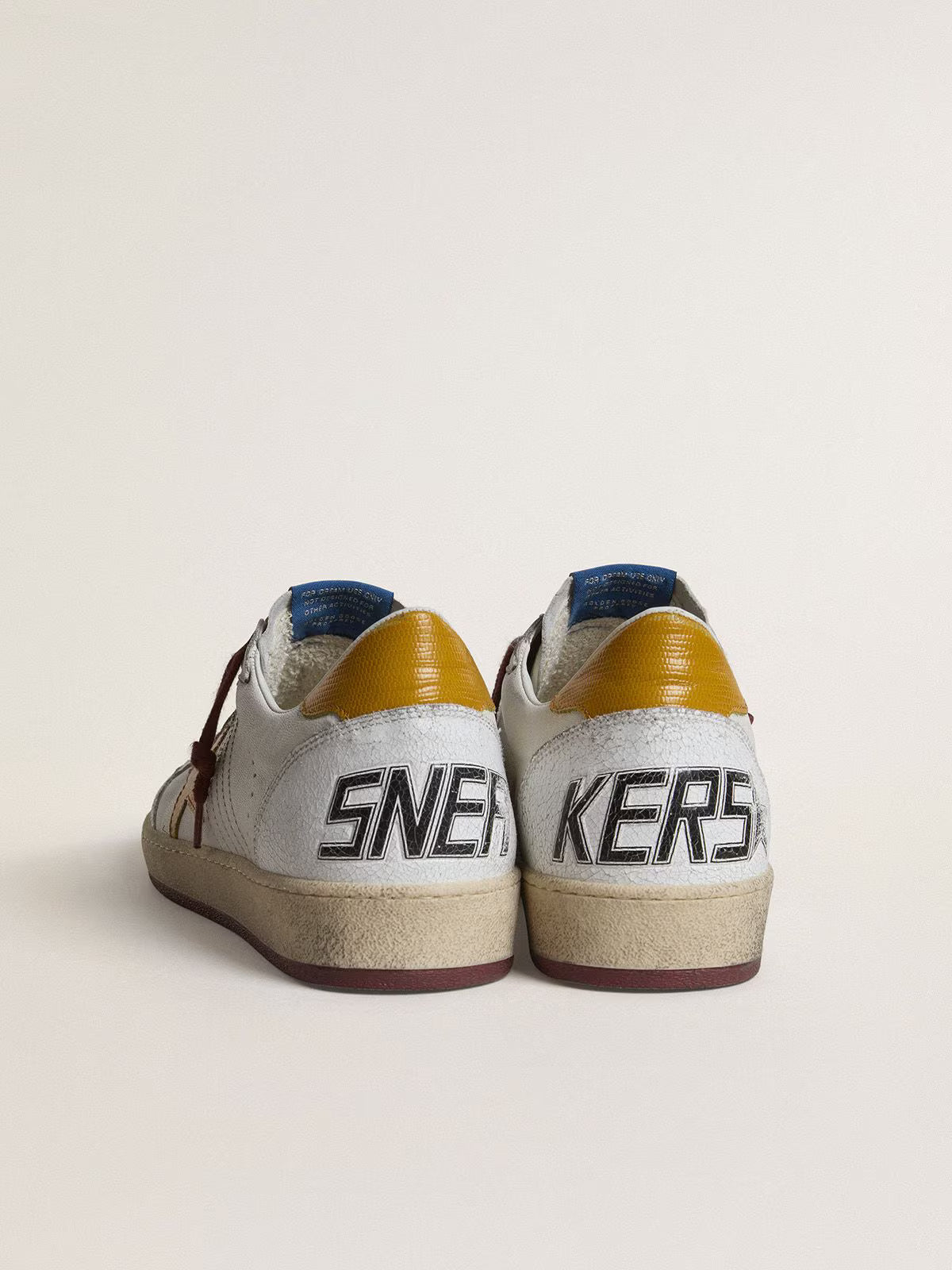 Golden Goose Ball Star Uomo in nappa bianca con stella e talloncino in pelle gialla con motivo animalier