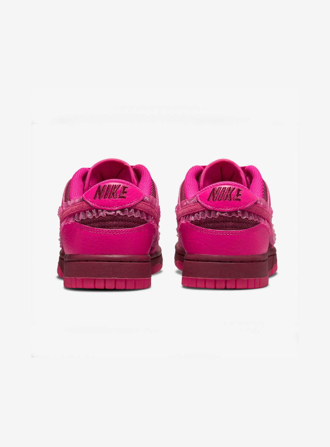 Nike Dunk Low Valentine's Day (2022) (W)