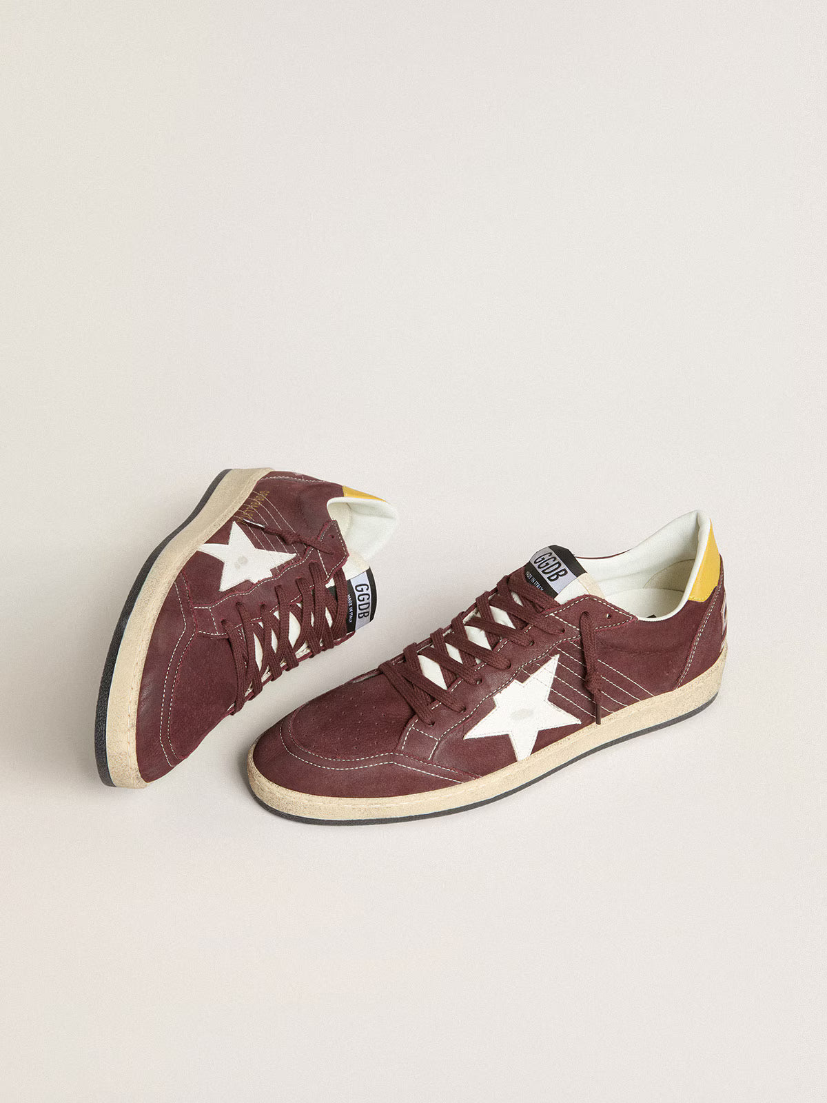 Golden Goose Ball Star Uomo in nabuk cioccolato con stella e talloncino in pelle