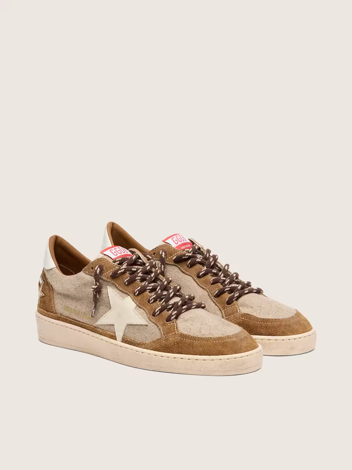 Golden Goose Ball Star Uomo in lana con stella in pelle crema e inserti in pelle cerata marrone