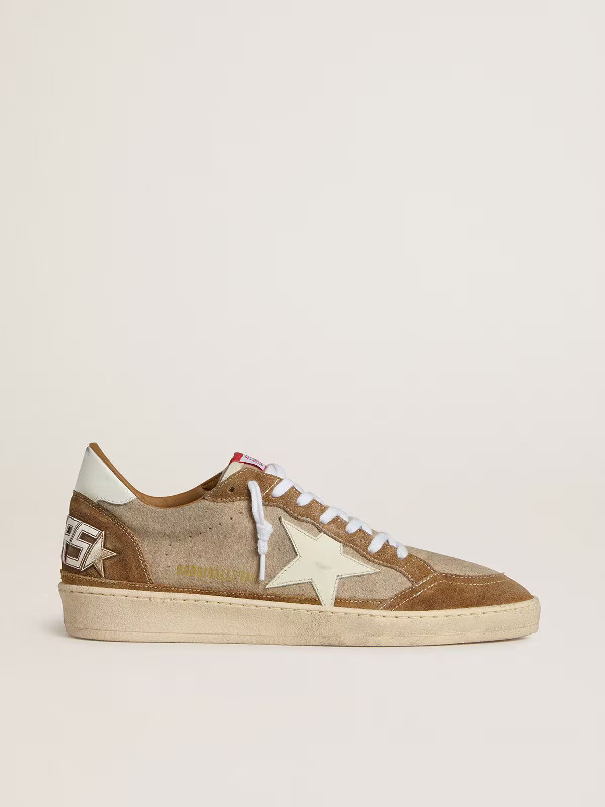 Golden Goose Ball Star Uomo in lana con stella in pelle crema e inserti in pelle cerata marrone