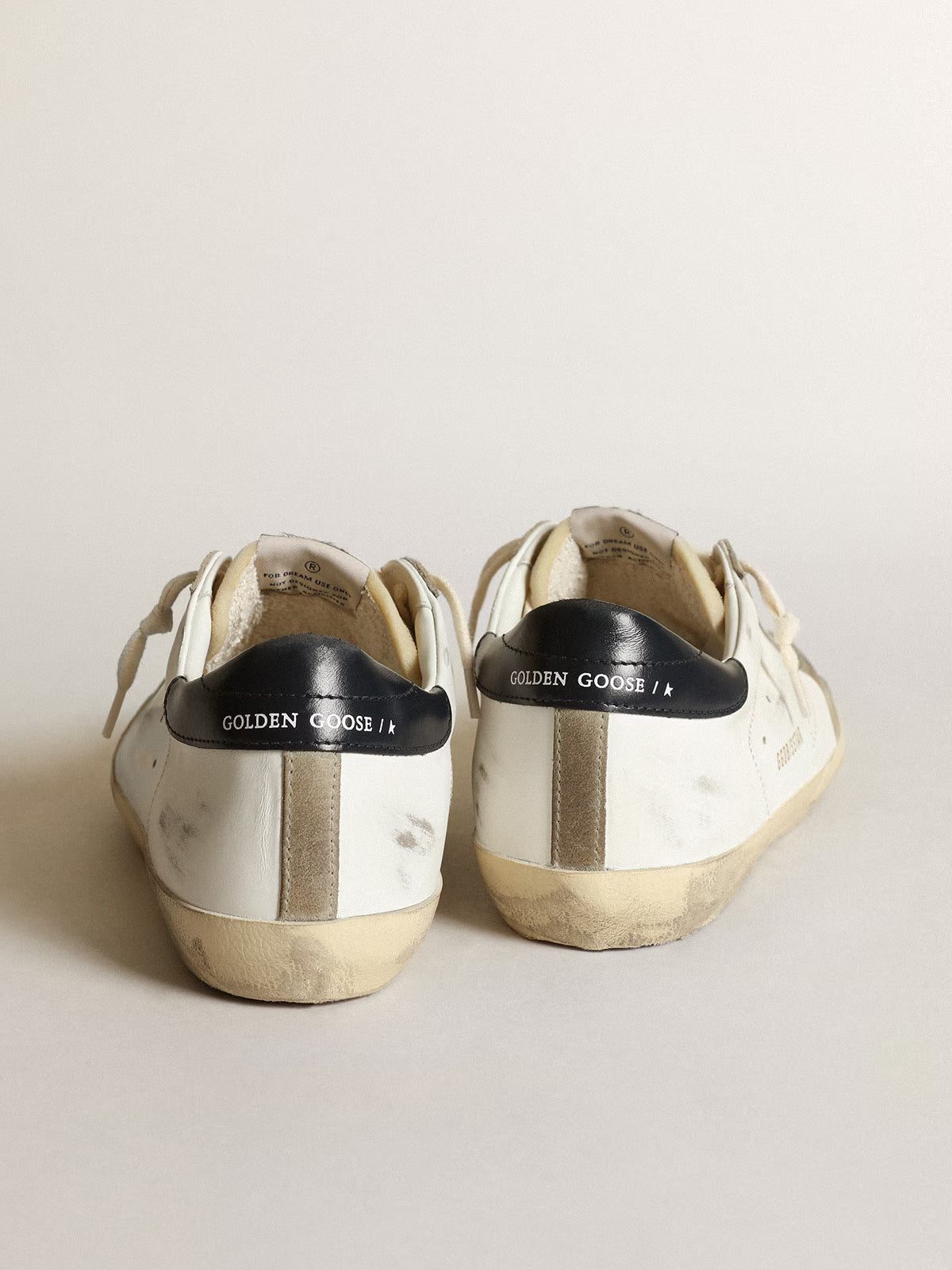 Golden Goose Super-Star Uomo con stella traforata e talloncino blu
