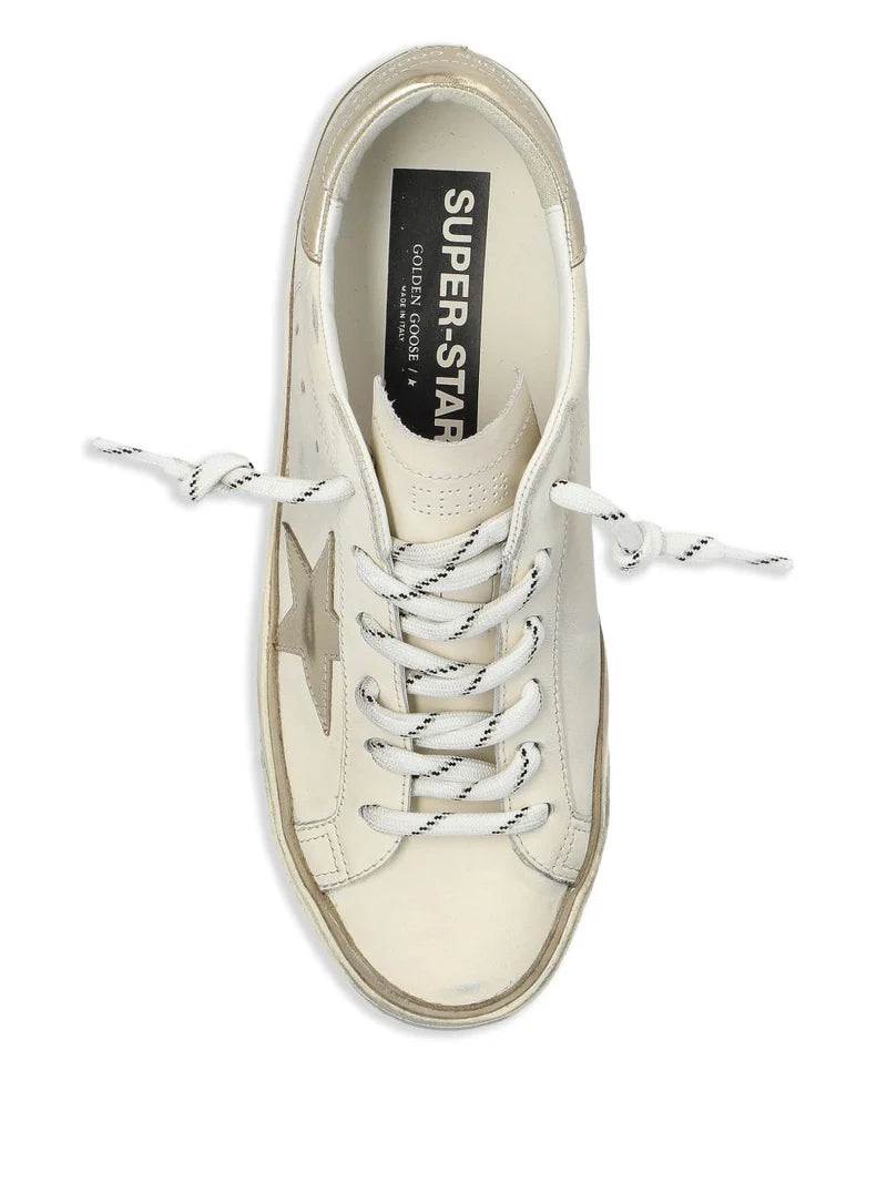 Golden Goose Super-Star Donna con foxing sparkle argento e lettering in metal studs.