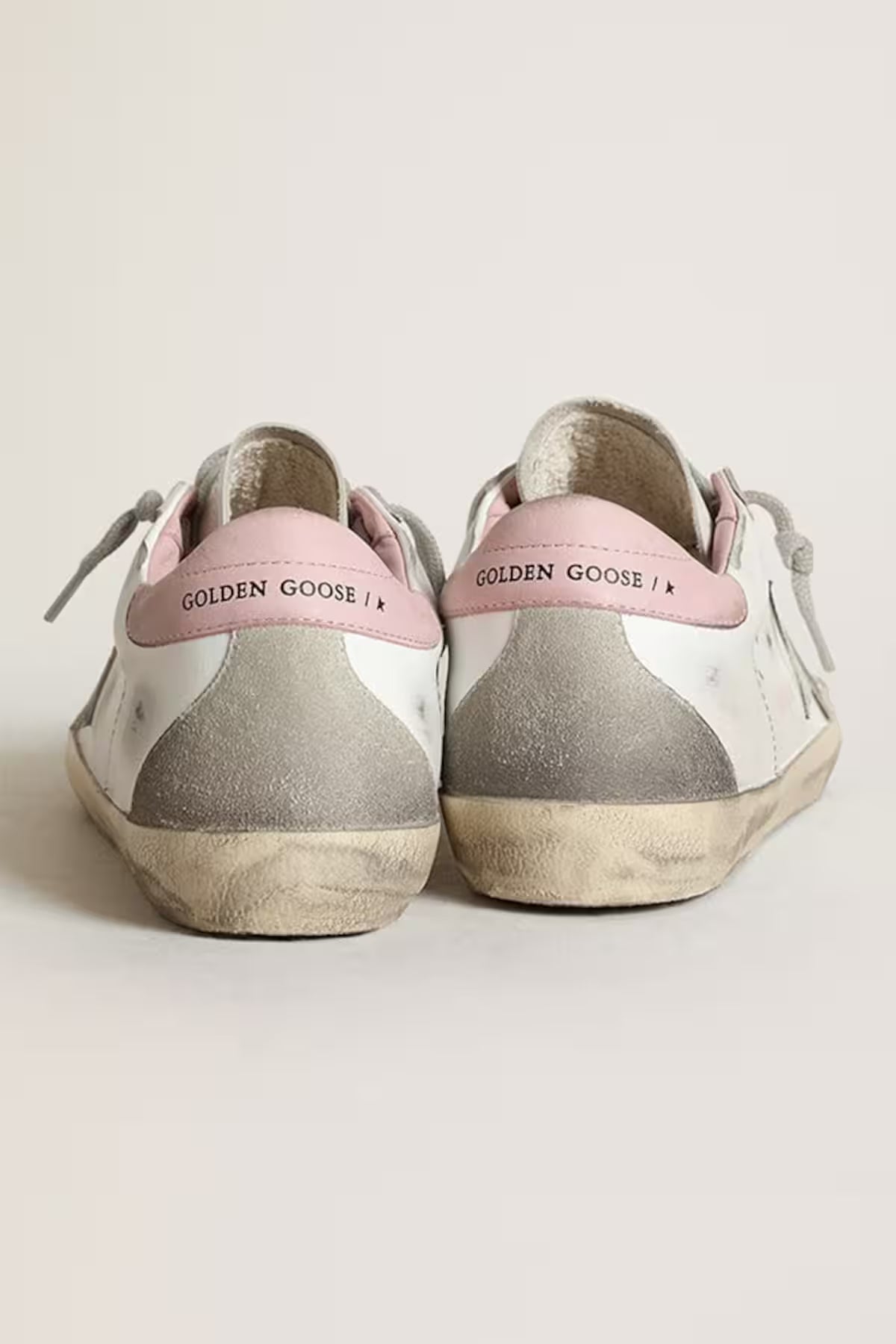 Golden Goose Super-Star Donna con stella in suede grigio e talloncino in pelle rosa