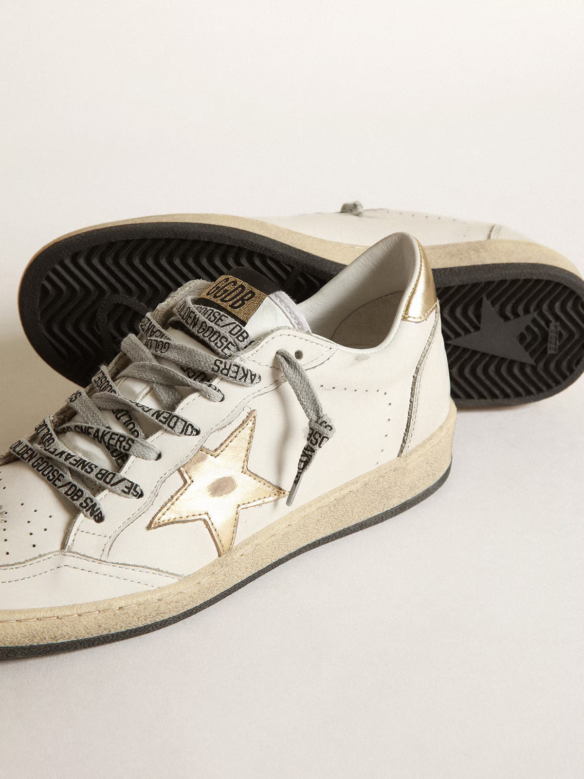 Golden Goose Ball Star Donna con stella e talloncino dorati