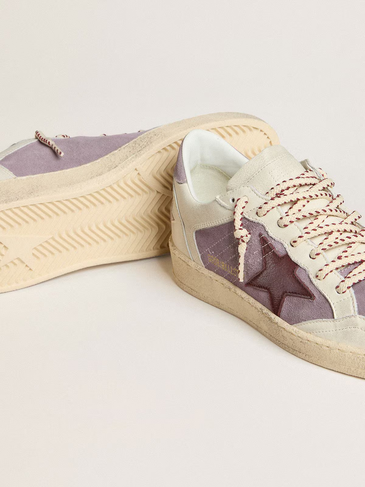 Golden Goose Ball Star Donna in suede lilla con stella in pelle bordeaux e talloncino in suede lilla