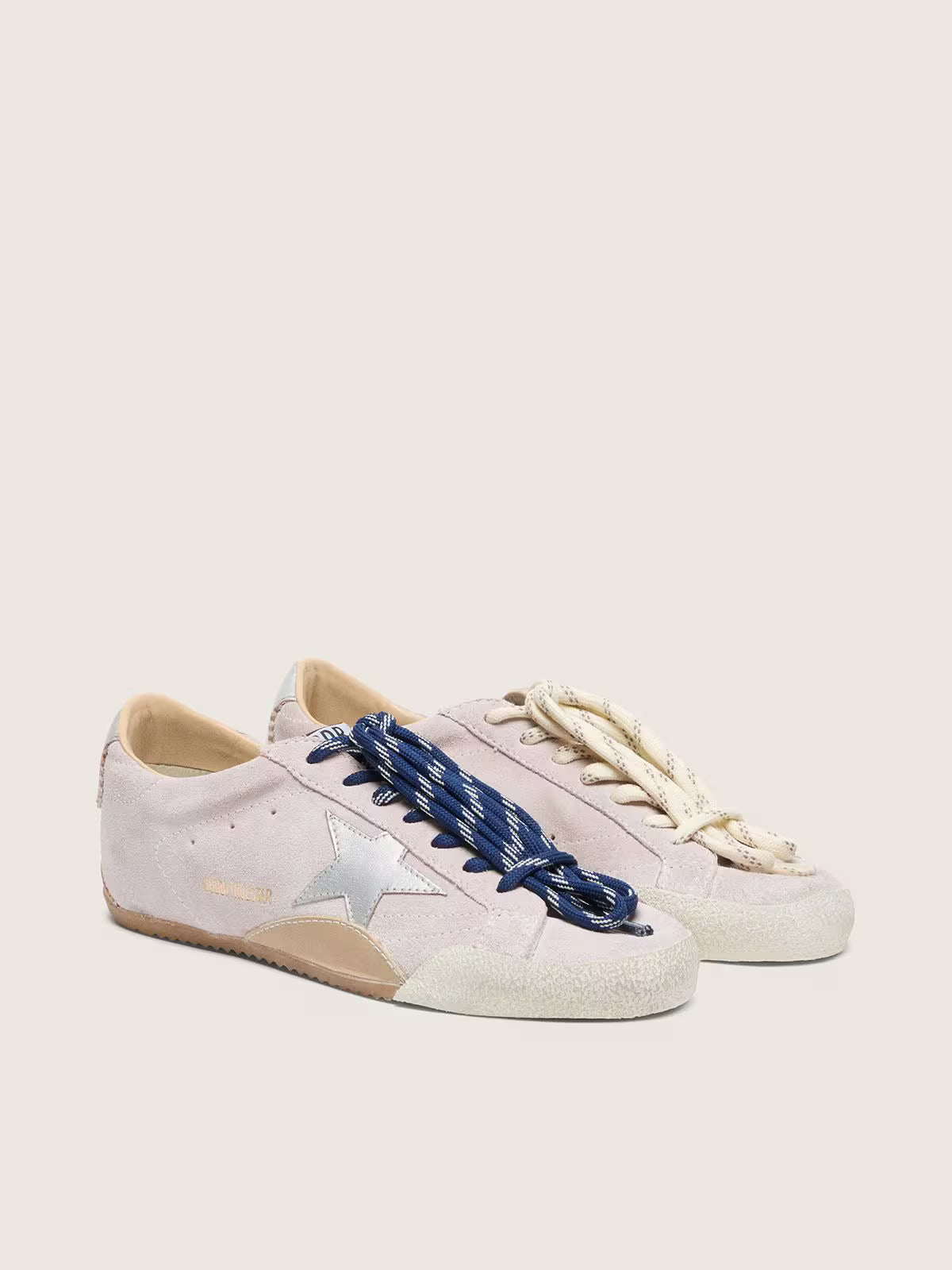 Golden Goose True-Star Donna in suede rosa pastello con stella e talloncino argento