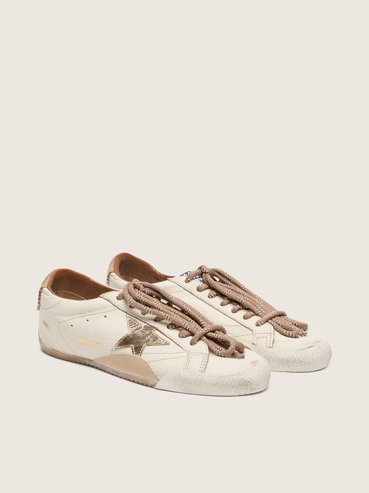 Golden Goose True-Star Donna in nappa bianca con stella oro e talloncino in suede beige