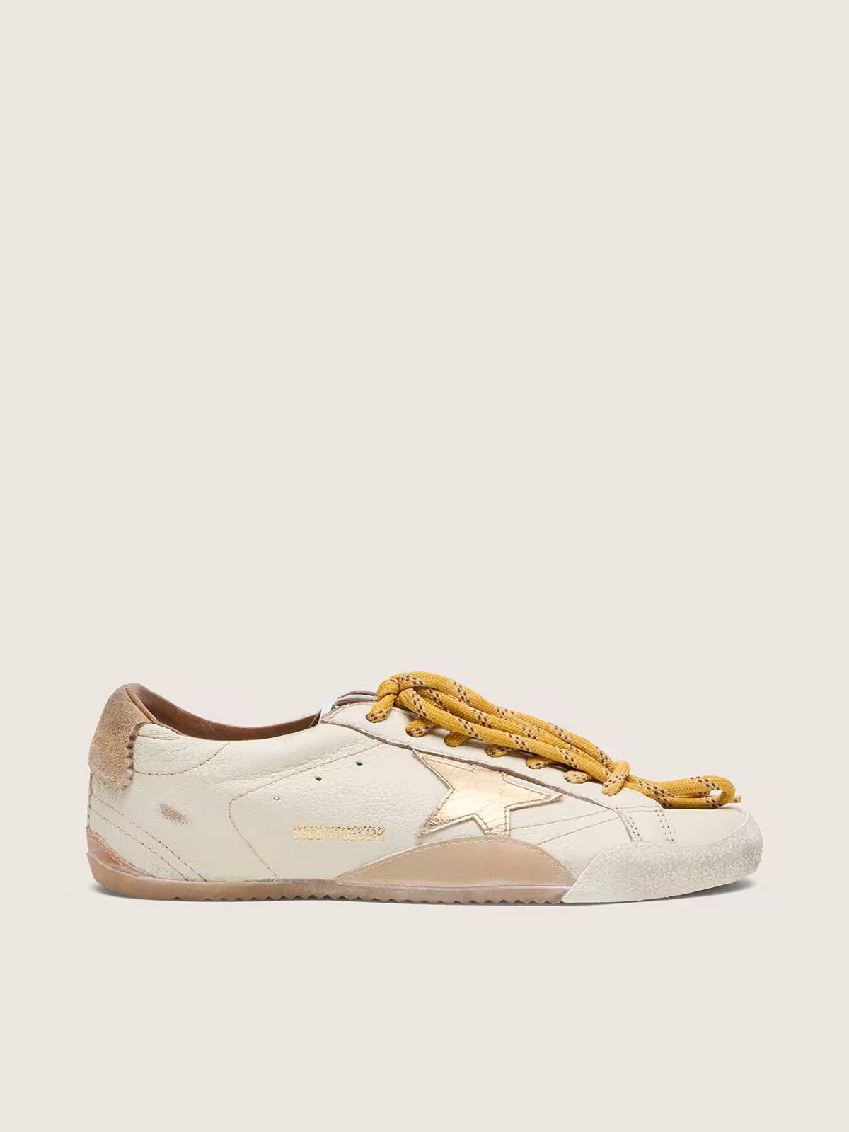 Golden Goose True-Star Donna in nappa bianca con stella oro e talloncino in suede beige