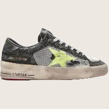 Golden Goose Stardan Limited Edition con stella fluo e stampa pitonata