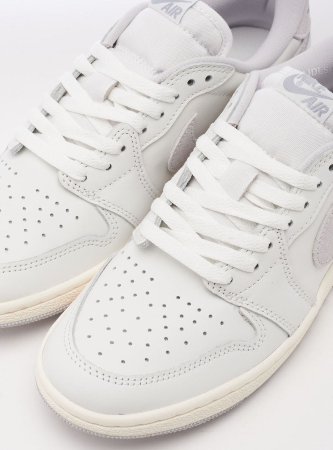 Air Jordan 1 Retro Low '85 Neutral Grey