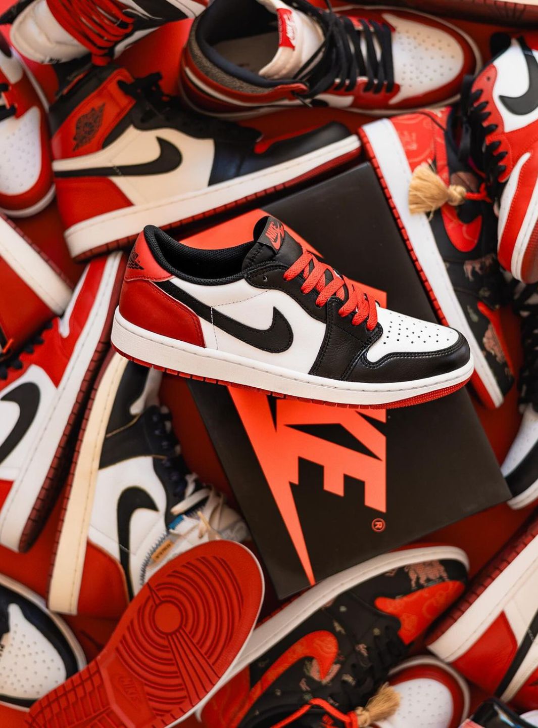 Air Jordan 1 Retro Low OG Black Toe