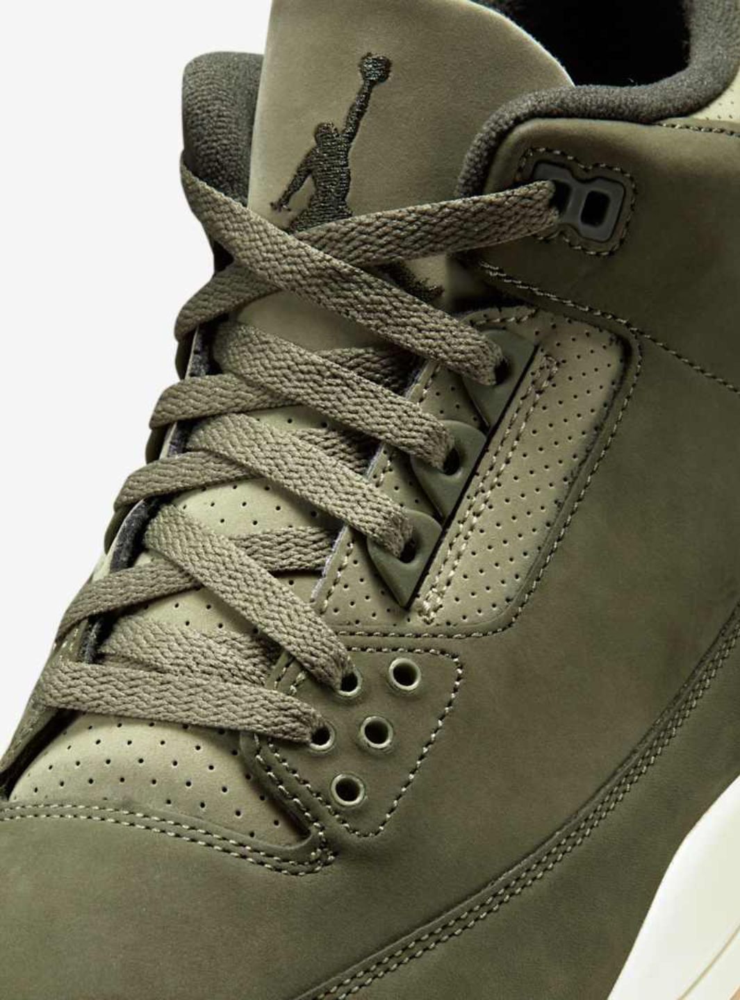 Air Jordan 3 Retro Family Affair