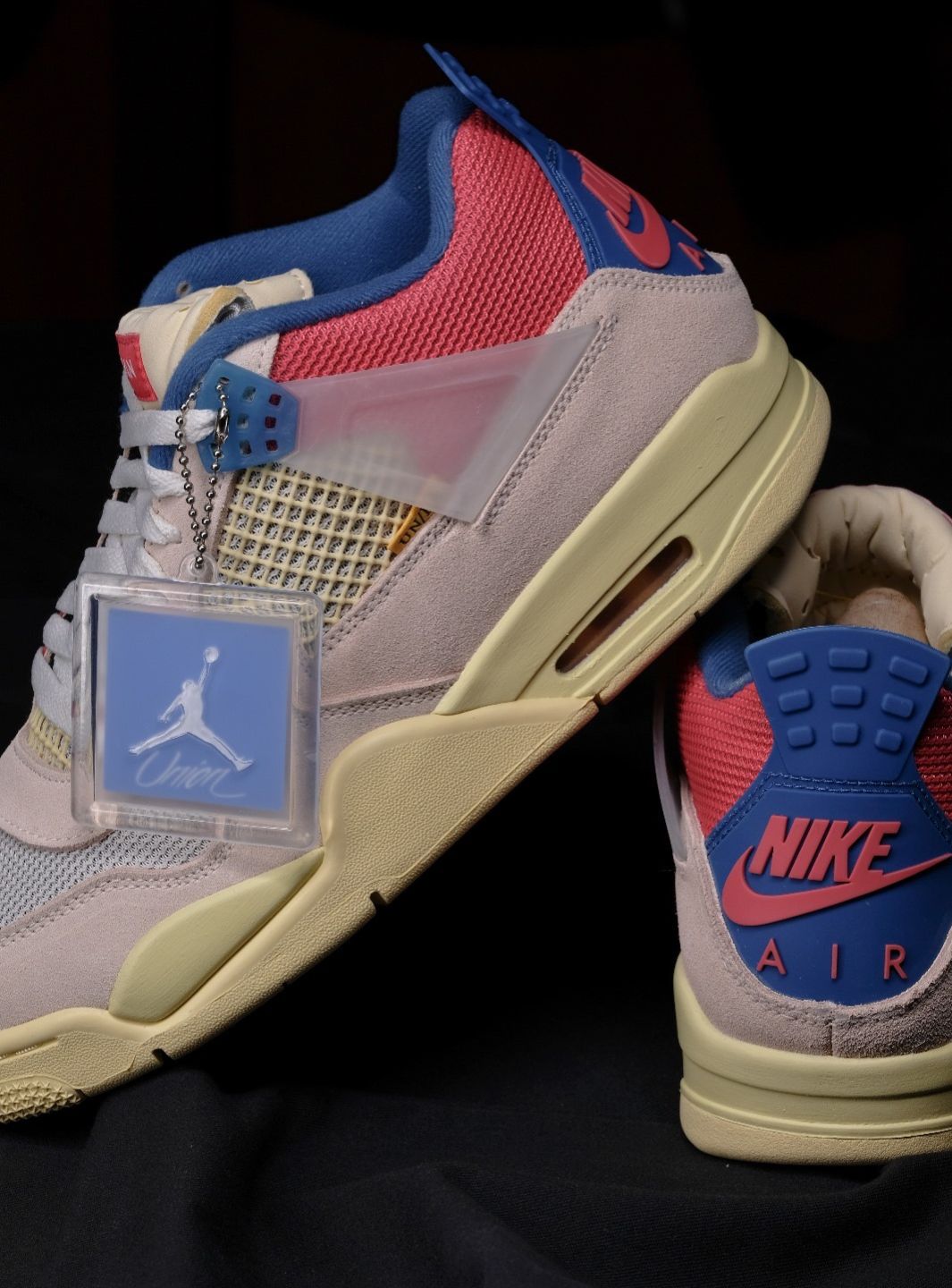 Air Jordan 4 Retro Union Guava Ice