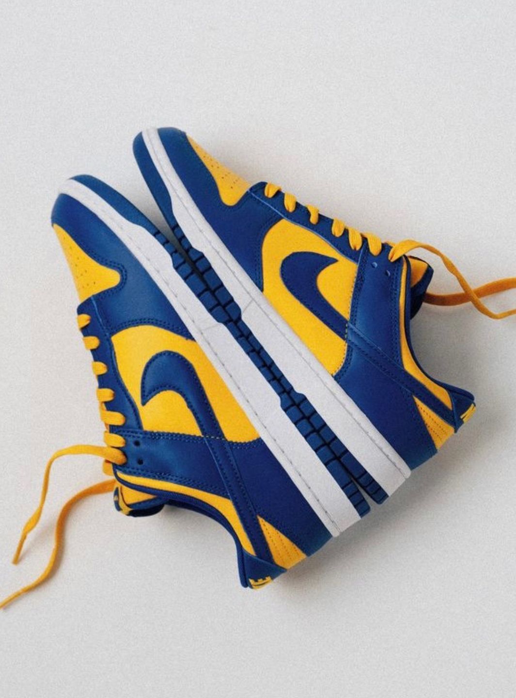 Nike Dunk Low UCLA