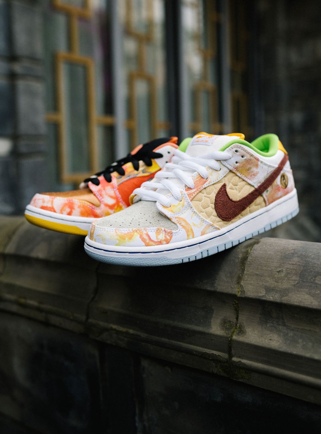 Nike SB Dunk Low Street Hawker (2021)
